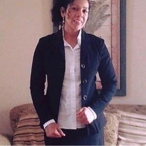 Thanks for stopping by our closet.🌸